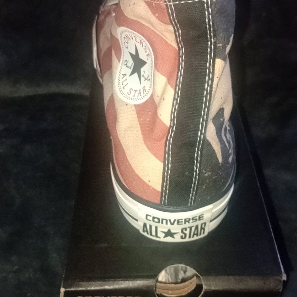 Converse - Picture 2 of 5